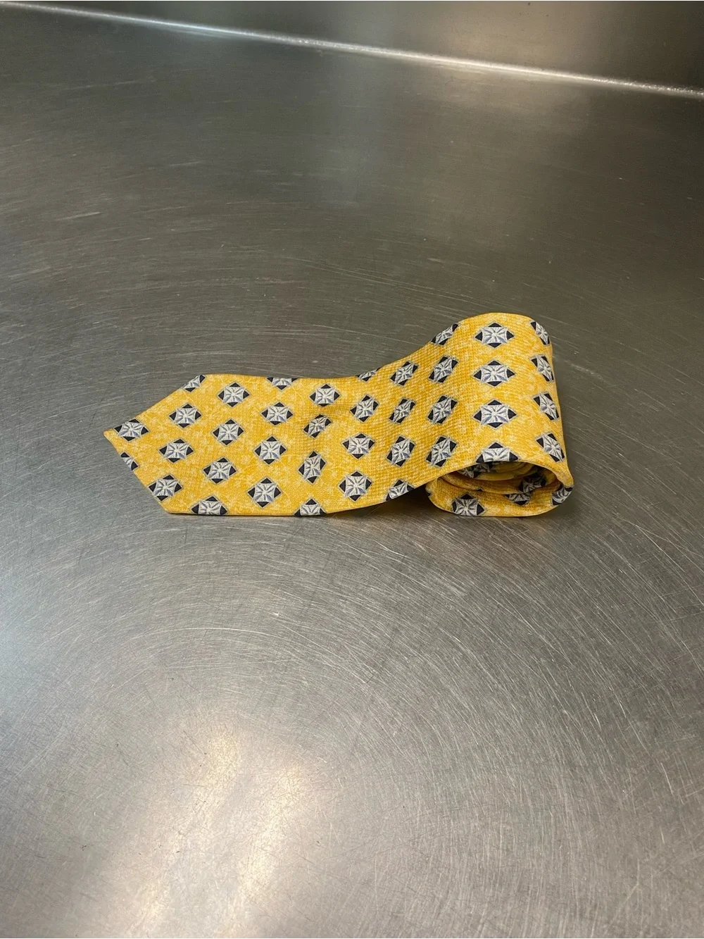 Jos. A. Bank Yellow Geometric Medallion Silk Tie